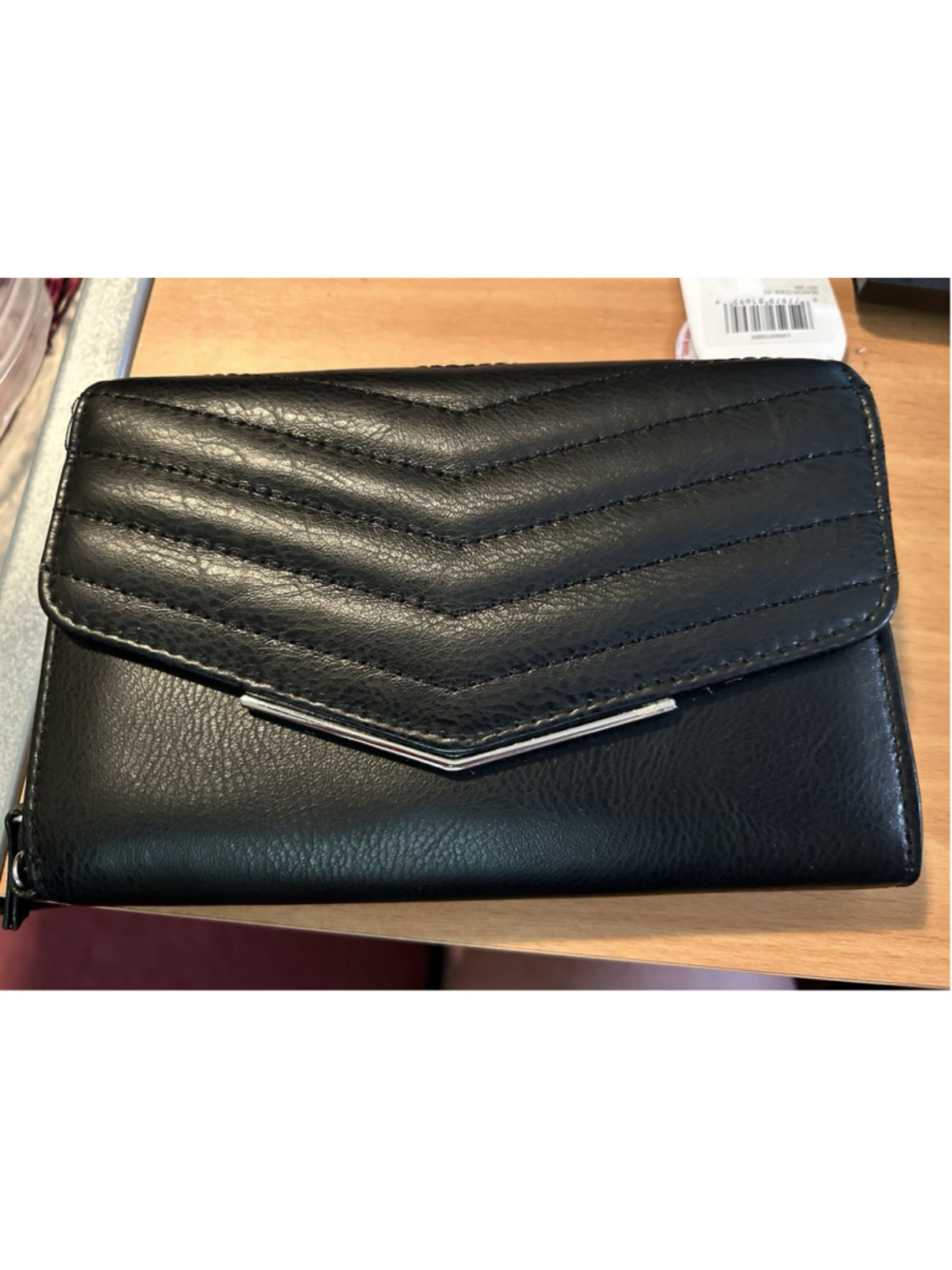Mundi Black Wallet RFID Protected Eco-Friendly New Holds up to 8 Credit Cards
